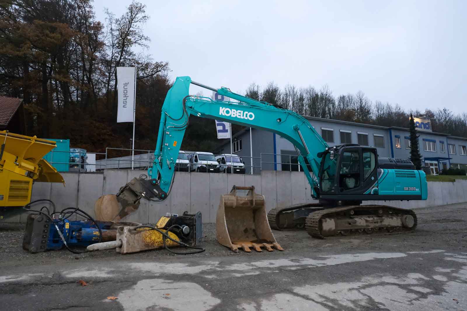 30 Tonnen Kobelco Bagger in Vermietung
